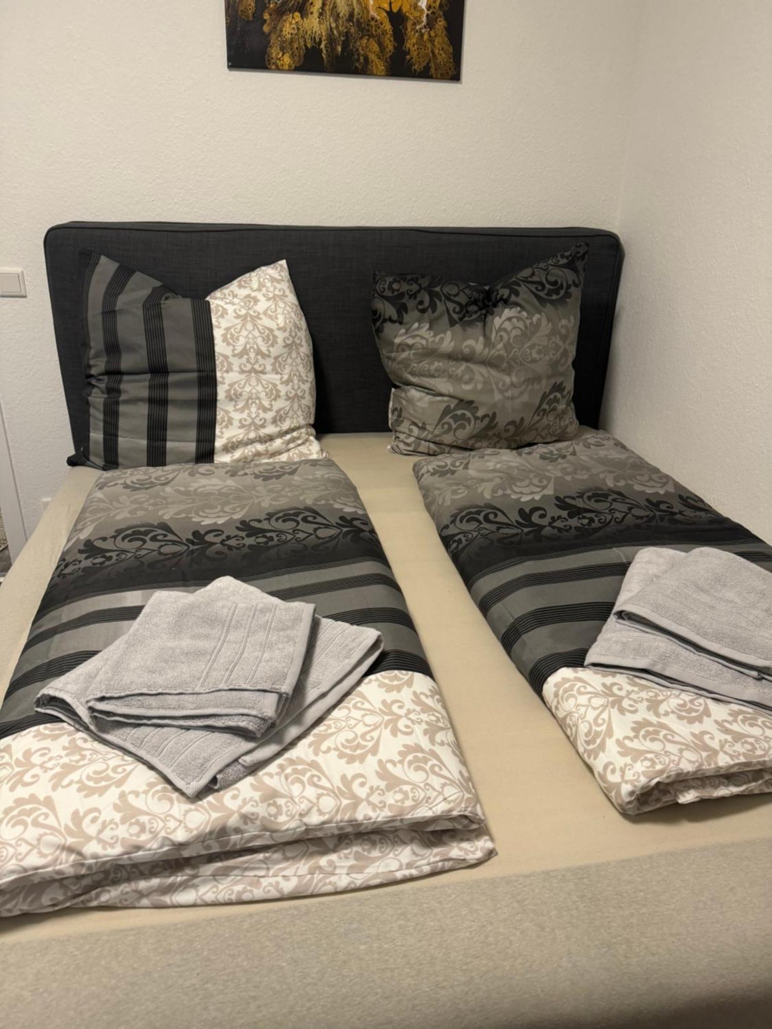 M&Bluxux Apartaments Крефелд Екстериор снимка
